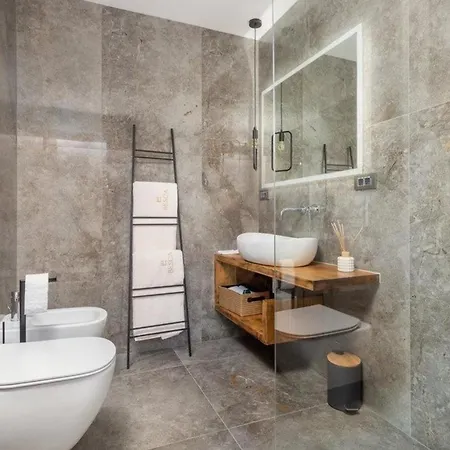 Semesterbostad Luxusvilla Lorkia Mit Pool Baška